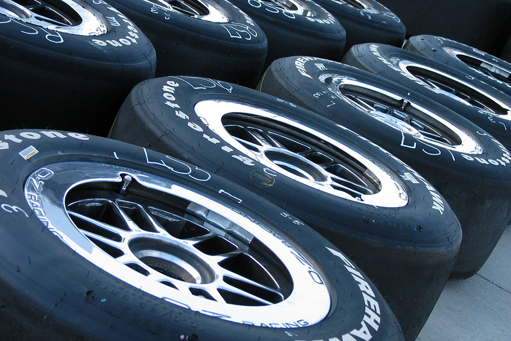 タイヤの寿命は保管方法で変わる！正しいタイヤの保管方法とは？